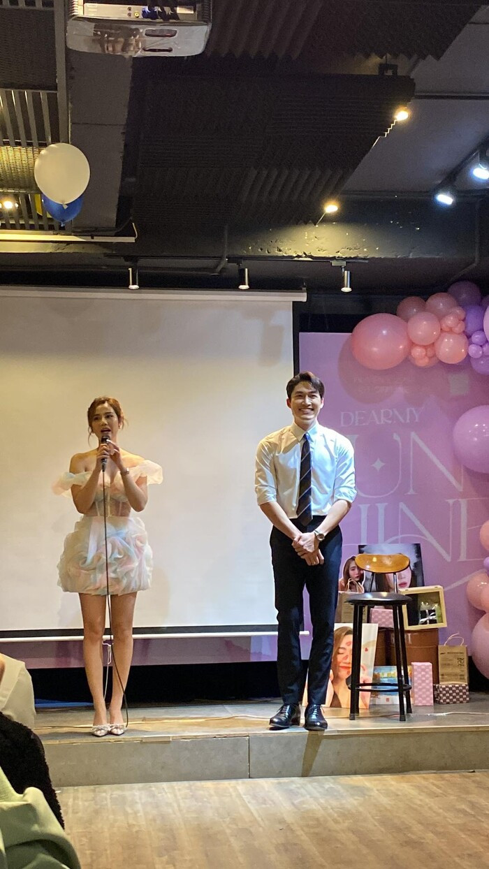 Diện mạo "nam thần" của Đình Tú thông qua ảnh chụp lén - Hình 3 Dien mao