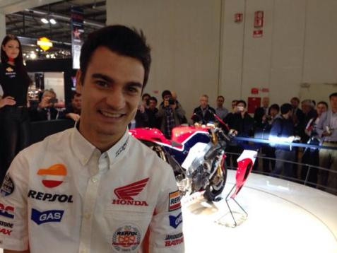 Honda nhận được ý kiến đóng góp của rất nhiều tay đua huyền thoại cho sản phẩm này. Honda dự định biến RC213V-S thành mẫu xe tốt nhất trên đường đua.