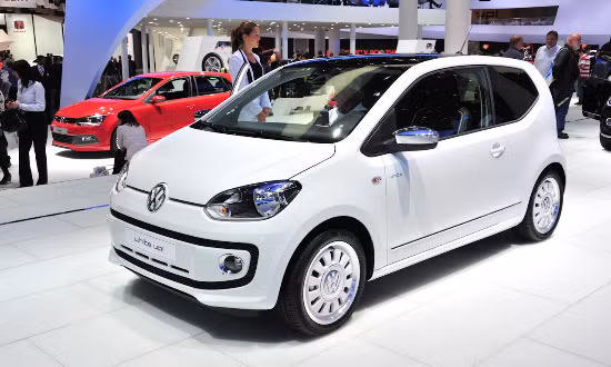 Volkswagen up: Dòng Volkswagen này mang đến người dùng những trải nghiệm tốc độ và tiện nghi cực thích. Hệ thống động cơ đủ mạnh để tài xế "vọt" tốc độ nhanh chóng. Nếu mua theo hình thức trả góp, mỗi tháng khách hàng sẽ được giảm chi phí tối ưu.
