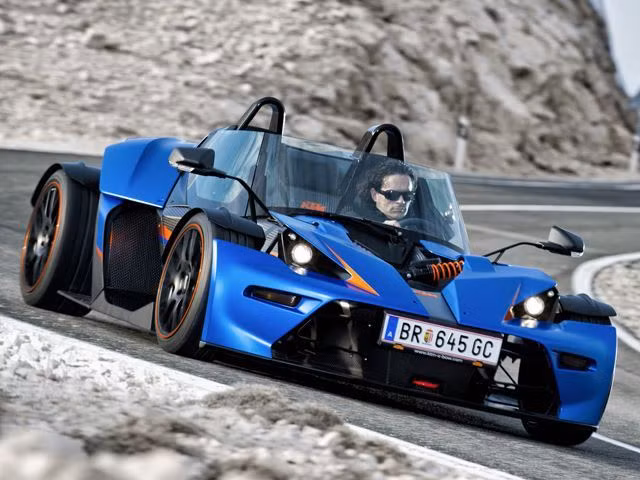 Ngày ra mắt chính thức vẫn chưa được tiết lộ nhưng chắc chắn chúng ta có thể tận mắt ngắm X-Bow GT4 "bằng xương bằng thịt" vào năm 2015.