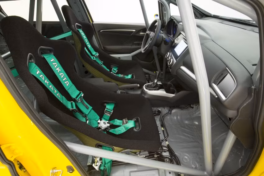 Jeff Conard - Tổng giám đốc kiêm Phó chủ tịch tập đoàn Honda tại Mỹ cho hay: "Mẫu xe Honda Fit 2015 là một "mảnh ghép" còn thiếu cho bộ sưu tập xe thể thao của Honda. Đây là một mẫu xe vô cùng thuận tiện và linh hoạt cho khách hàng sử dụng. Nó hội tụ quá nhiều ưu điểm và chúng tôi rất vui vì nó trở thành một mẫu xe được mọi người ưa chuộng".