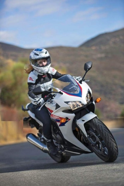 Honda CB500F/CB500X/CBR500R: Bộ ba mô tô Honda này đều sở hữu động cơ 2 xi-lanh 471cc, công suất 47 mã lực và đều là những lựa chọn hoàn hảo trong phân khúc xe thể thao có mức giá từ 6.349-7.655 USD.