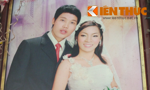 Ảnh cưới của vợ chồng nạn nhân Thêm.