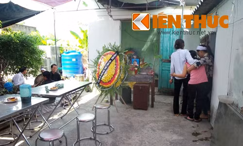 Gia đình làm đám tang cho nạn nhân.