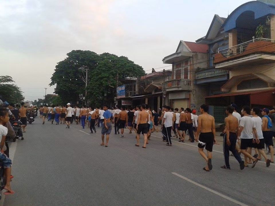 Vụ việc hy hữu vào lúc 15h30 chiều 14/9, trung tâm này bị vỡ trận khi hàng trăm học viên đang cai nghiện vượt qua đội bảo vệ để bỏ trốn khỏi trại.