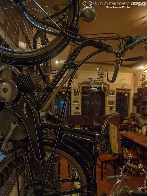 Trần Quang Vinh là cái tên rất nổi tiếng trong giới chơi xe Việt Nam. Anh đang lên kế hoạch tạo ra một sân chơi như bảo tàng môtô để mọi người đến và nhìn ngắm bộ sưu tập của anh. Qua đó, mọi người hiểu thêm về tầm ảnh hưởng của xe máy đến xã hội Việt Nam.