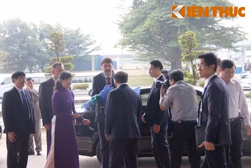 Lãnh đạo 2 nhà máy nước lớn nhất miền Nam tiếp đón Ngài Tổng thống cùng phái đoàn.