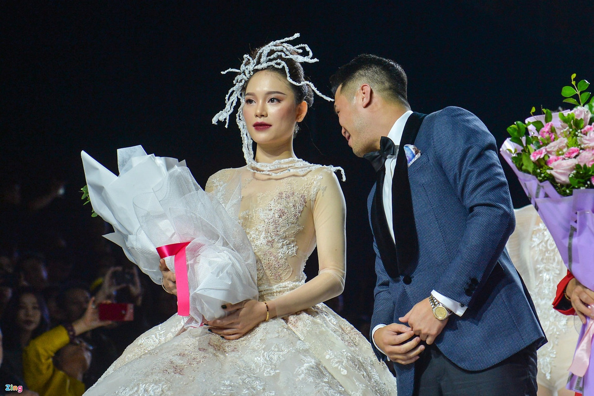 Ba nam yeu cua Linh Rin va Phillip Nguyen