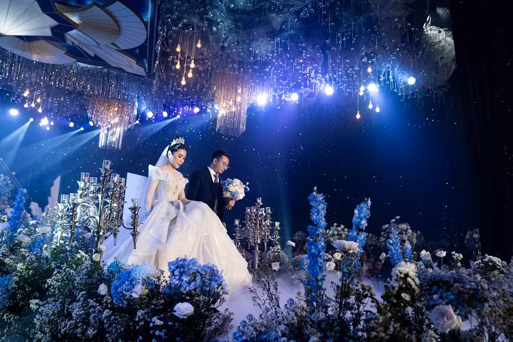 Choáng ngợp siêu đám cưới tiền tỷ của cặp trâm anh thế phiệt miền Trung ảnh 7