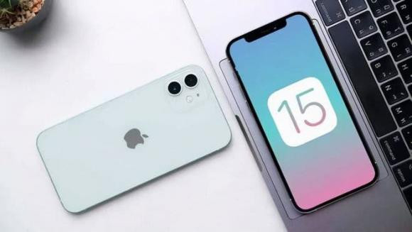 Giua iPhone 11, iPhone 12 va iPhone 13, nen mua cai nao tot hon?-Hinh-2