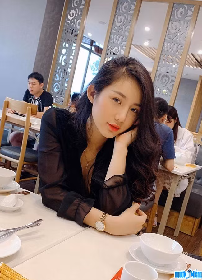 Trang facebook cá nhân của Huyền Trân thu hút hơn 33 nghìn lượt theo dõi.