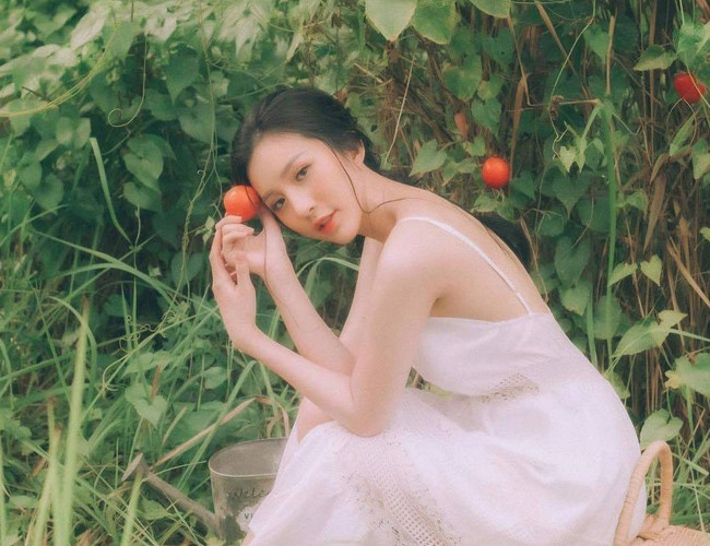 Ít ai biết, trong quá khứ, cô nàng từng bị chê “xấu xí, đô con và có vòng đùi quá khổ”.