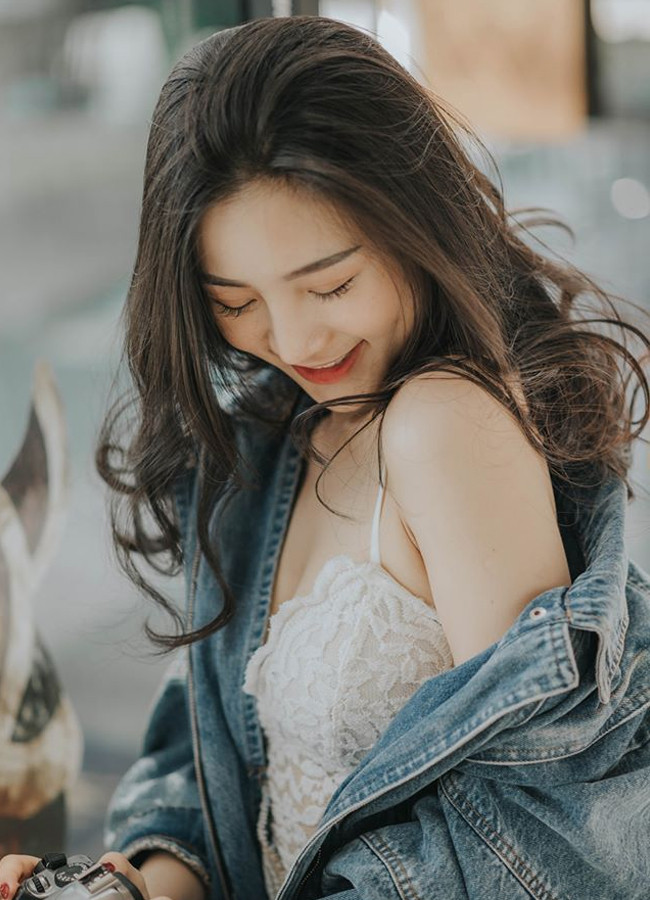 Hiện tại, cô còn làm trong lĩnh vực spa và mẫu ảnh.