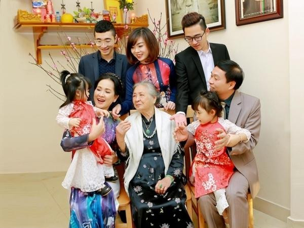 Tren phim la me chong qua quat, ngoai doi chang con dau nao so-Hinh-5