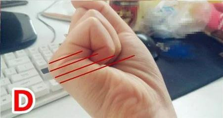 Đây cũng là những người thiếu quyết đoán, hay lo âu nên cuộc sống khá mệt mỏi. Thế nhưng, bạn lại được quý nhân soi đường chỉ lối, nhận được sự giúp đỡ của nhiều người xung quanh nên vận mệnh khá tốt. Sau 35 tuổi, bạn có thể tích cóp được một khoản tiền kha khá, hậu vận hạnh phúc, an nhàn bên con cháu.