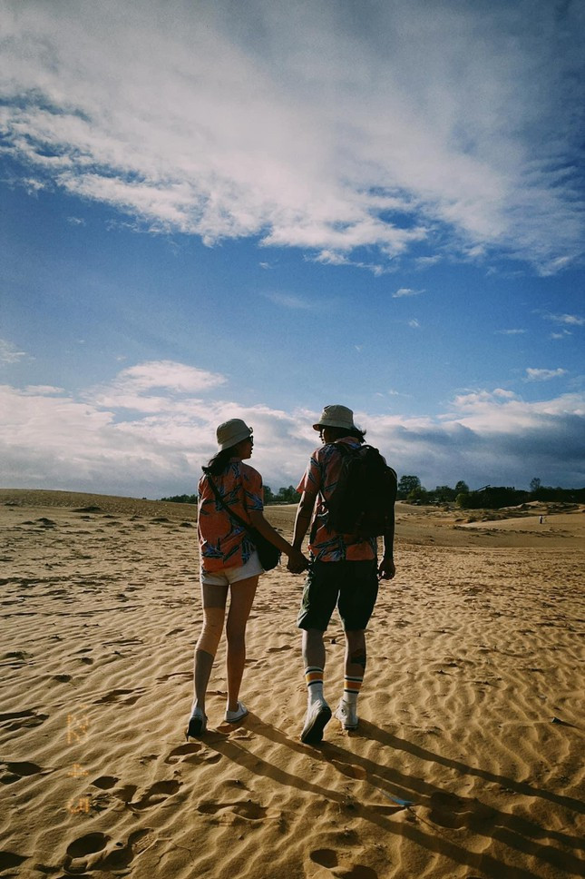 Doi tre di phuot xuyen Viet bang xe may-Hinh-2