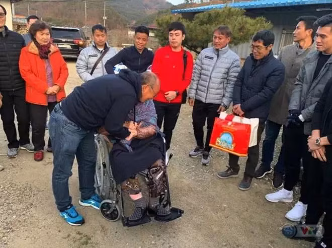 He lo thoi gian thay Park ve nuoc tham me gia 100 tuoi-Hinh-4