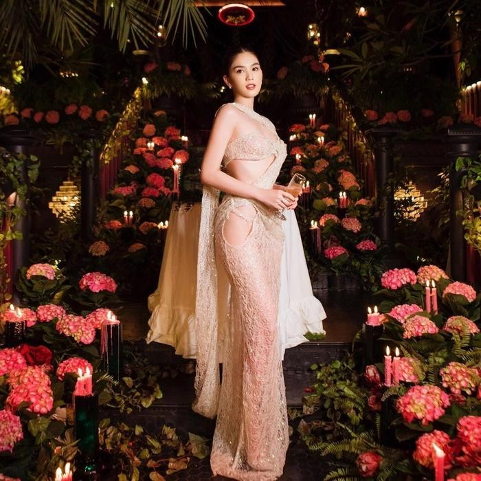 ộ trang phục của chân dài Trà Vinh có thể mang đi dự thảm đỏ "chặt chém" dàn mỹ nhân khác cũng dư sức thừa.