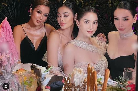 hững người bạn khác góp mặt trong buổi tiệc của cô cũng "lồng lộn" không kém nhưng vẫn lép vế trước visual lần vòng 1 ngồn ngộn.