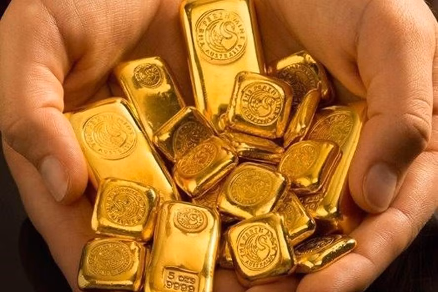 My-Iran cang thang, gia vang leo thang len muc gan 40 trieu dong/luong