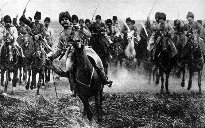 Linh Hong quan Cozak – noi khiep so cua Duc Quoc xa trong The chien II-Hinh-2