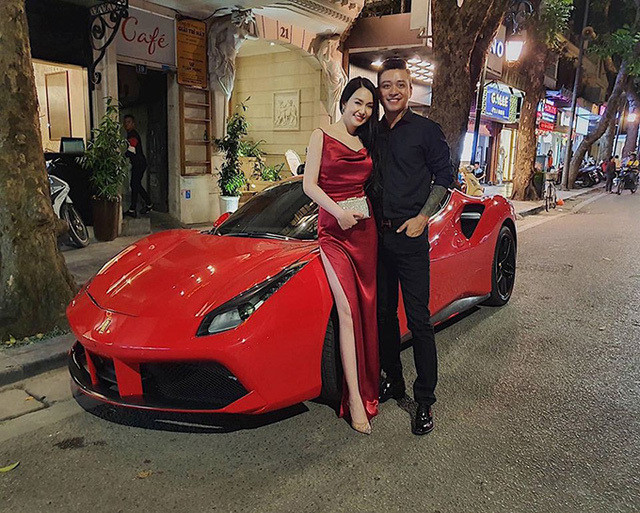 Ba nam ca si dong con, vo dep, giau co cua showbiz Viet-Hinh-4