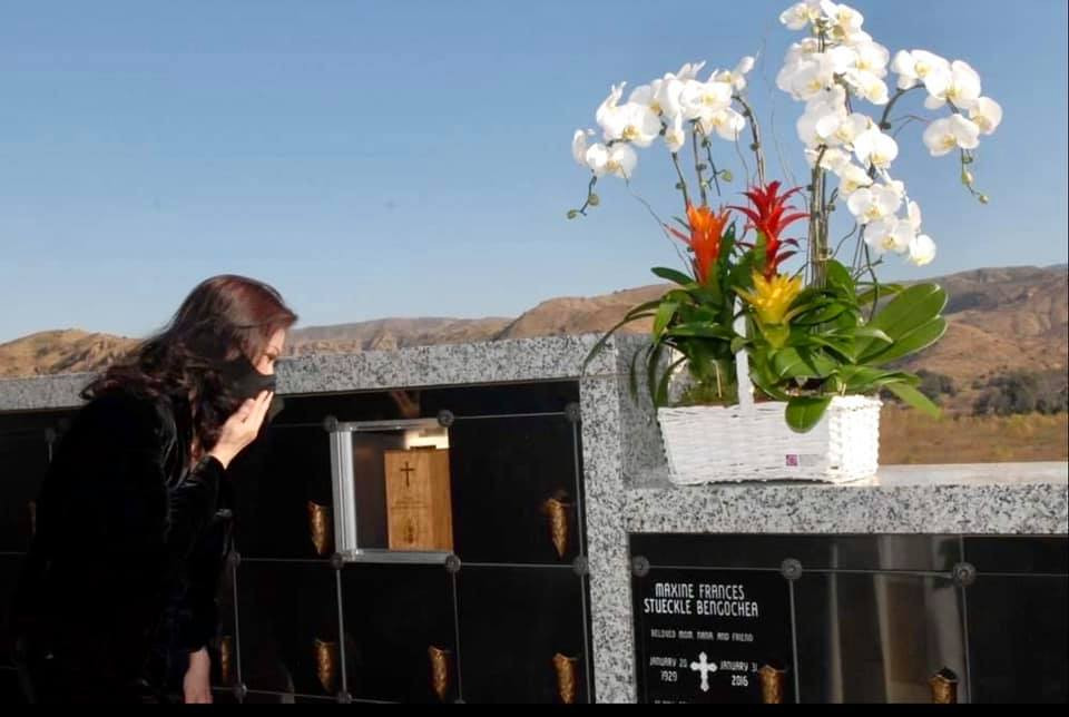 Ca si Phuong Loan mac ao co nghe si Chi Tai di ngu moi toi-Hinh-4