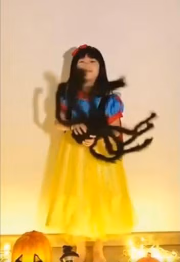 Con gai co dien vien Mai Phuong cao lon phong phao-Hinh-2