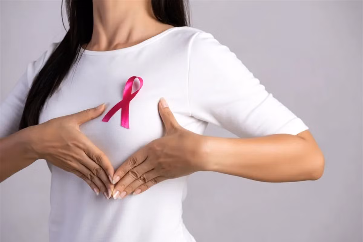 6 dau hieu canh bao som ung thu vu ban khong nen bo qua-Hinh-2