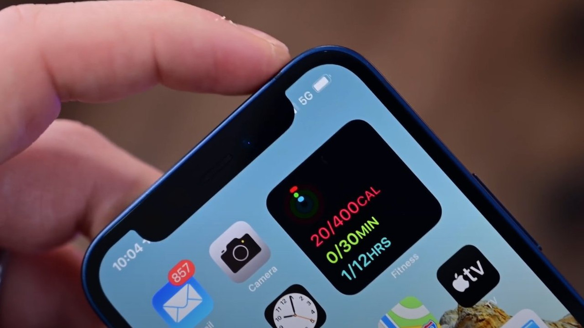 iPhone 13 se co phan khuyet dinh nho hon