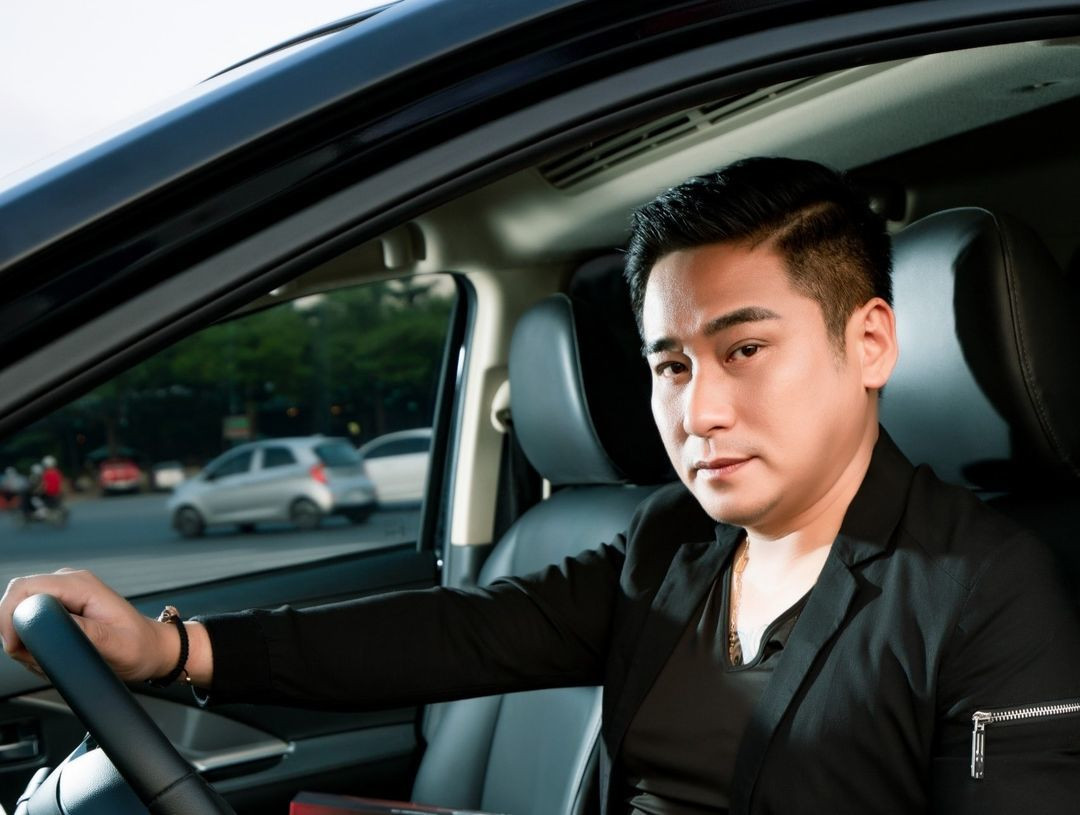 Diễn viên Minh Tiệp đăng ảnh và viết hóm hỉnh: ''Cô đơn cũng được nhưng đừng COVID''.