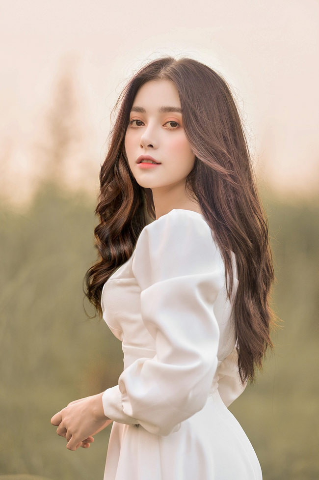 Hình ảnh đời thường xinh đẹp của hot girl Hà thành.