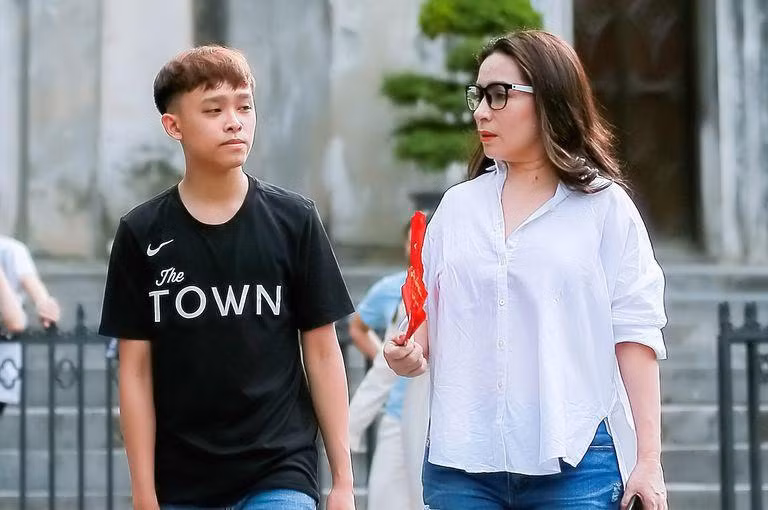 Quan ly noi gi chuyen giu cat-xe cua Ho Van Cuong vai nam qua?