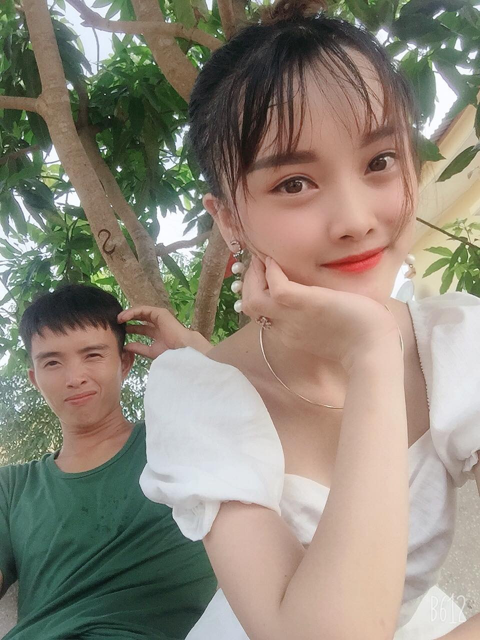 Doi tre noi tieng voi buc anh hon moi ngay nhap ngu da ket hon-Hinh-3