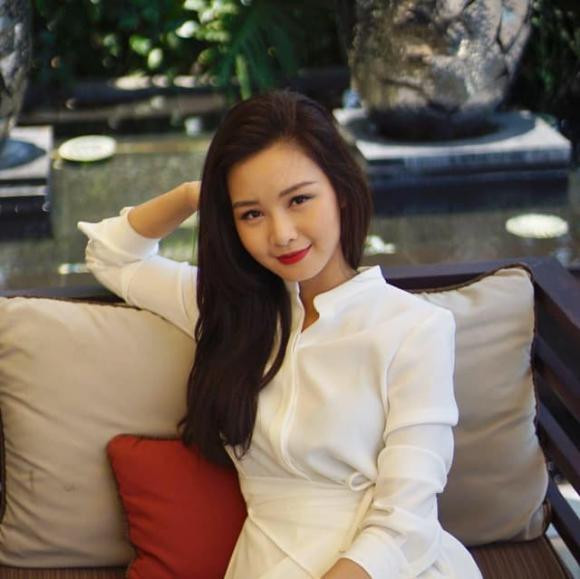 Cho tới thời điểm này, sau nhiều năm gắn bó với Bản tin Tài chính Kinh doanh, Minh Hằng đã ghi được những dấu ấn nhất định trong lòng khán giả truyền hình. Bên cạnh vị trí MC, cô còn đảm nhận công việc của một phóng viên. Cô vẫn luôn khẳng định tình yêu duy nhất của mình là dành cho Bản tin Tài chính Kinh doanh.