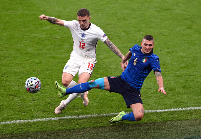 Marco Verratti “song hy lam mon” sau chien tich vo dich Euro 2020-Hinh-3