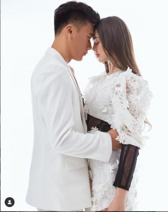 Bùi Tiến Dũng và bạn gái Tây.