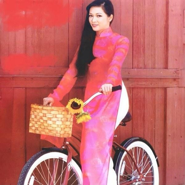 Nụ cười ngọt ngào từng làm bào trái xao xuyến.