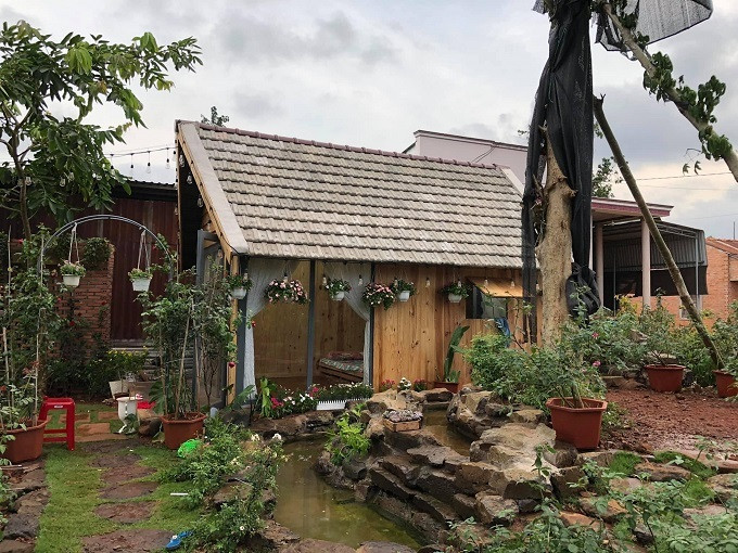 Ngôi nhà hoa hồng rộng 15m2 của vợ chồng trẻ ở Vũng Tàu ảnh 1