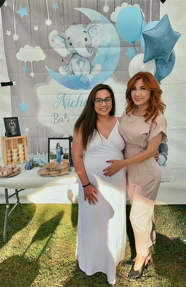 Anh hiem con gai Phi Nhung luc mang bau