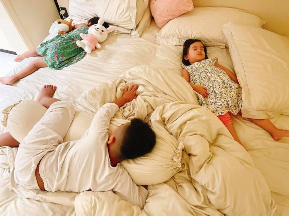 Gan 2 gio sang, NTK Do Manh Cuong chua the ngu khi thay canh nay