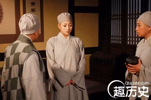 Vua cuop ngoi, hoang de Minh trieu Chu De ra tay tan doc voi ni co-Hinh-3