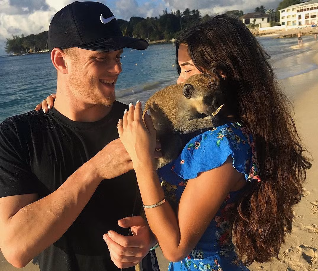 Alexia đã có bạn trai. Ít khi đăng ảnh thân mật cùng nửa kia lên mạng xã hội, song Alexia không ngại dành lời ngọt ngào khi nhắc tới anh.