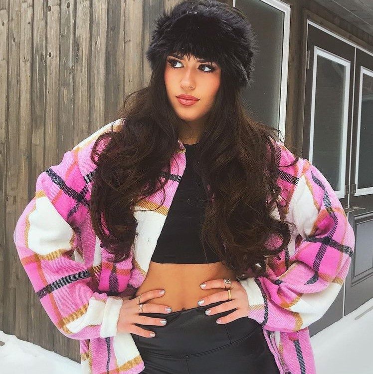 Có lợi thế ngoại hình cùng sự nổi tiếng trên mạng xã hội, Alexia trở thành influencer có tiếng ở lĩnh vực đồ tập thể thao, thời trang, mỹ phẩm, thực phẩm.