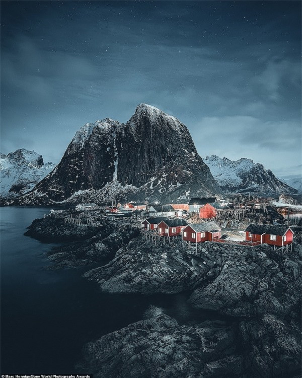 Hình ảnh về Quần đảo Lofoten của Na Uy được chụp bởi nhiếp ảnh gia người Đức - Marc Hennige.