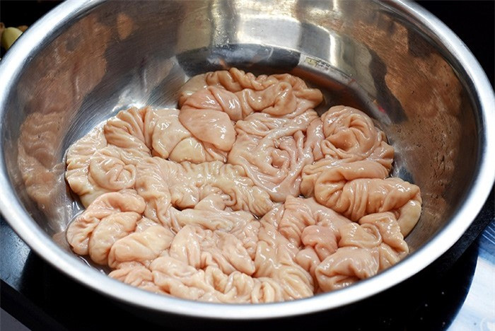 Rửa lòng già bằng nguyên liệu này 5 phút sạch bong, hết mùi Rua long gia bang nguyen lieu nay 5 phut sach bong, het mui