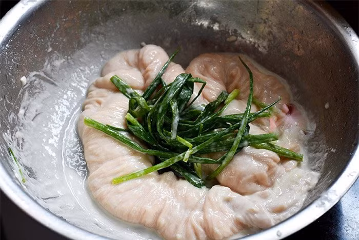 Rua long gia bang nguyen lieu nay 5 phut sach bong, het mui-Hinh-5