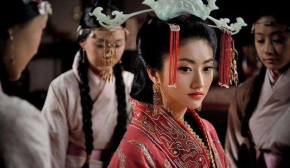 Nguoi phu nu lang lo nhat thoi Tam Quoc, den chau trai cung khong tha!-Hinh-3