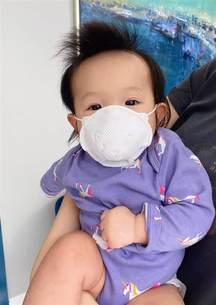 Mái tóc "chôm chôm" cực "ngầu" phải không nào.