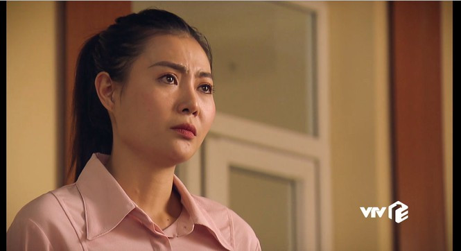 Năm qua Thanh Hương có thêm một vai diễn ấn tượng khác, nhà báo Hoàng Ngân trong phim 'Sinh tử' giành giải vàng tại LHP truyền hình toàn quốc 2020.